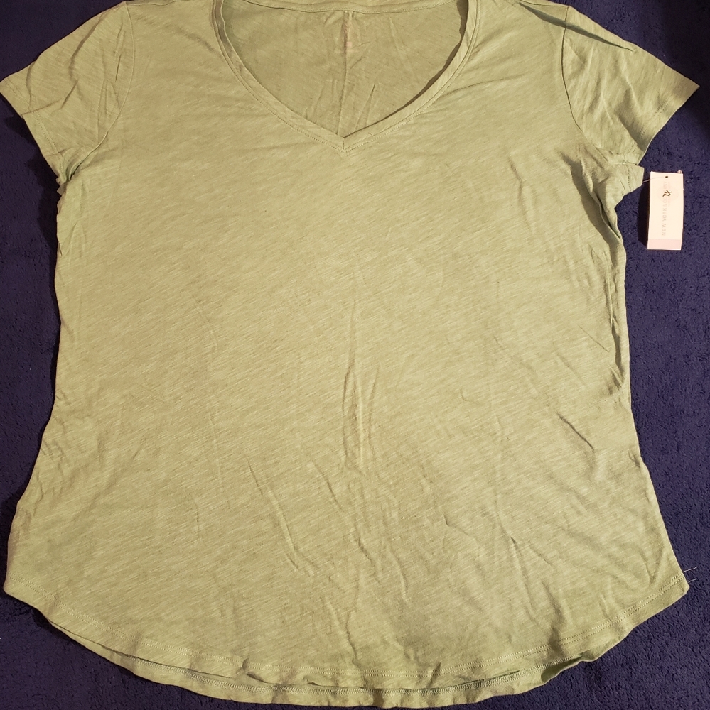XL NY&CO Green V-neck Cotton Tee